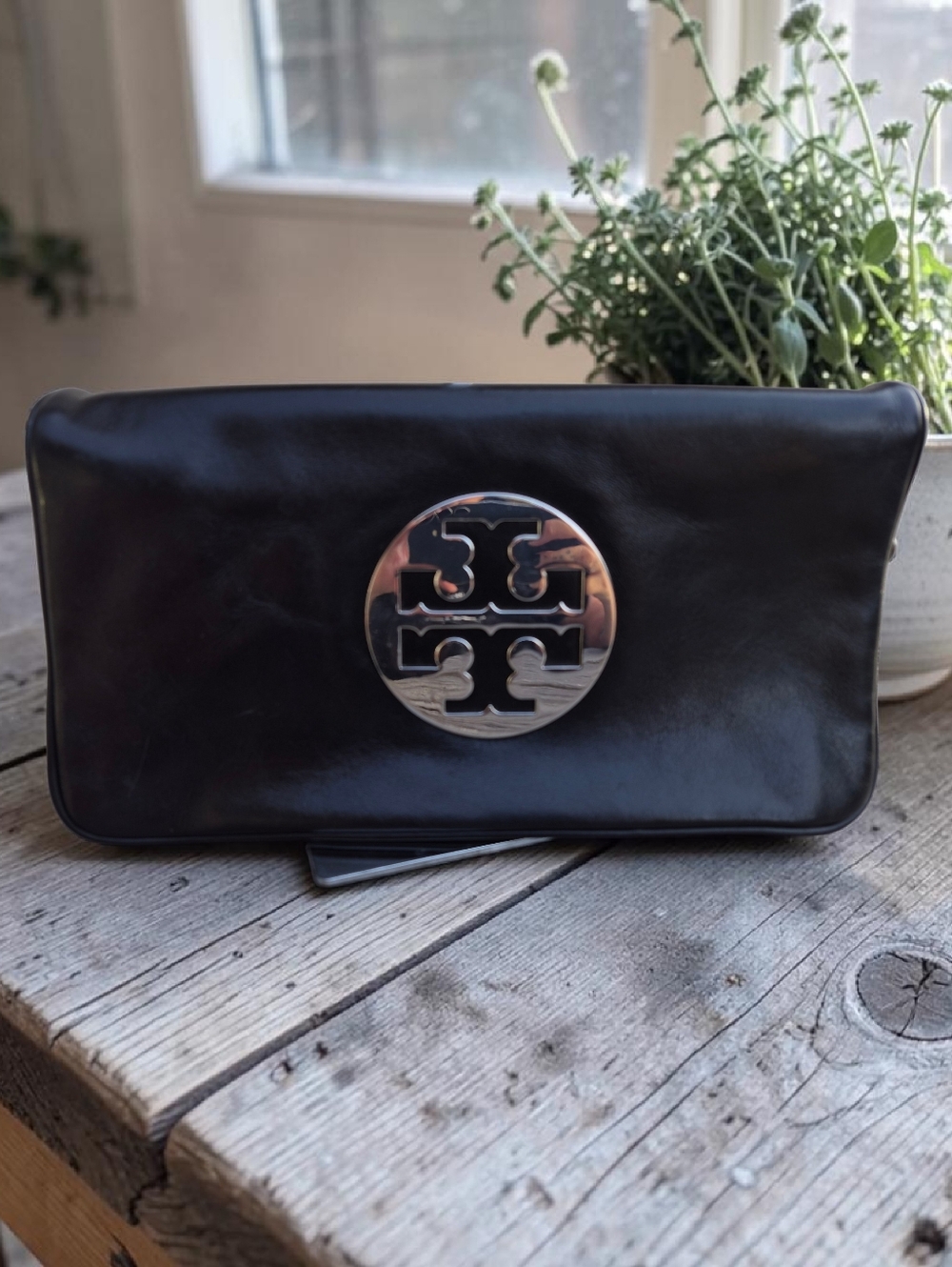 Tory Burch Reva Black Leather Crossbody Clutch - Picture 2 of 10